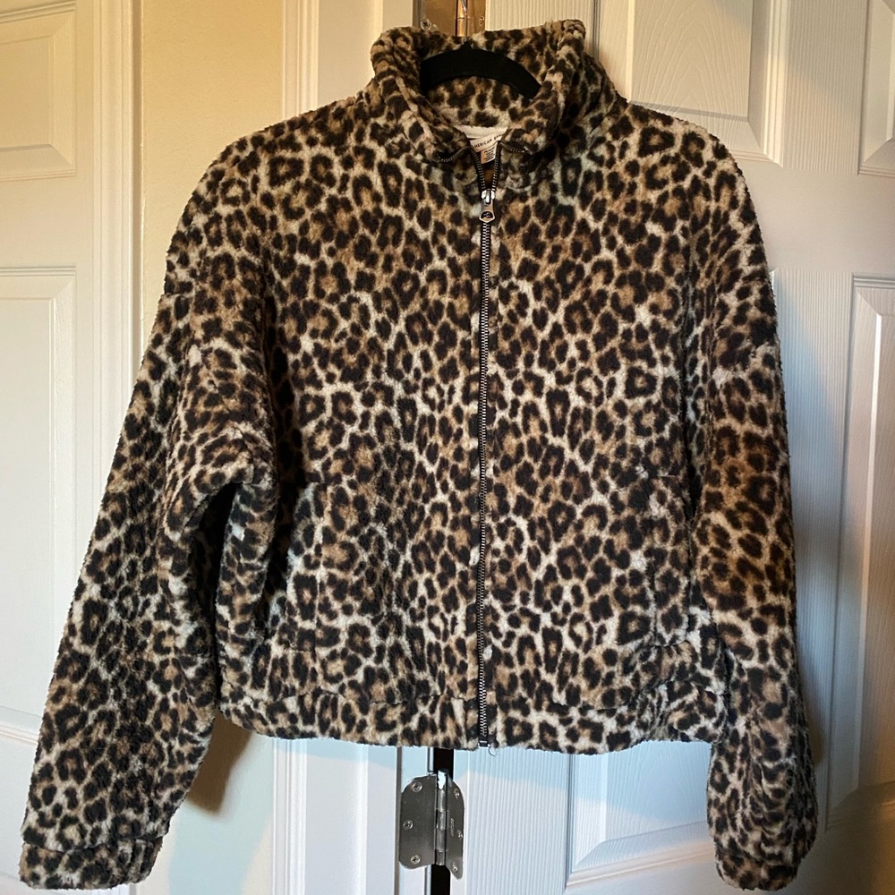 American Eagle cheetah sherpa full zip jacket